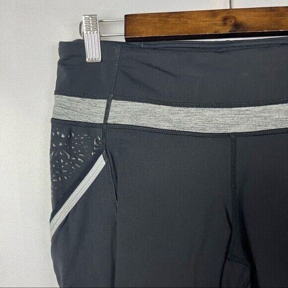 Lululemon Run A Marathon Black Cropped Athletic Pants 8 - Picture 6 of 9